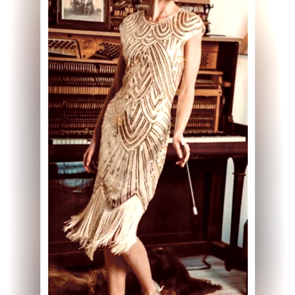 Sequin flapper L 1920 style dress M pale light yellow fringe  Venus fit NWT